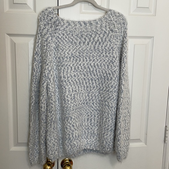 Soft & Eye Lash Sky Blue & White Sweater by Buffalo/ Size XXL - Picture 8 of 10